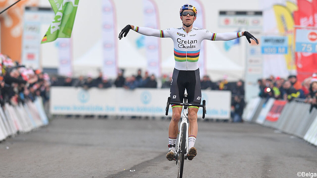 Tijdens sommige dagen op de fiets heeft Wout van Aert vleugels.