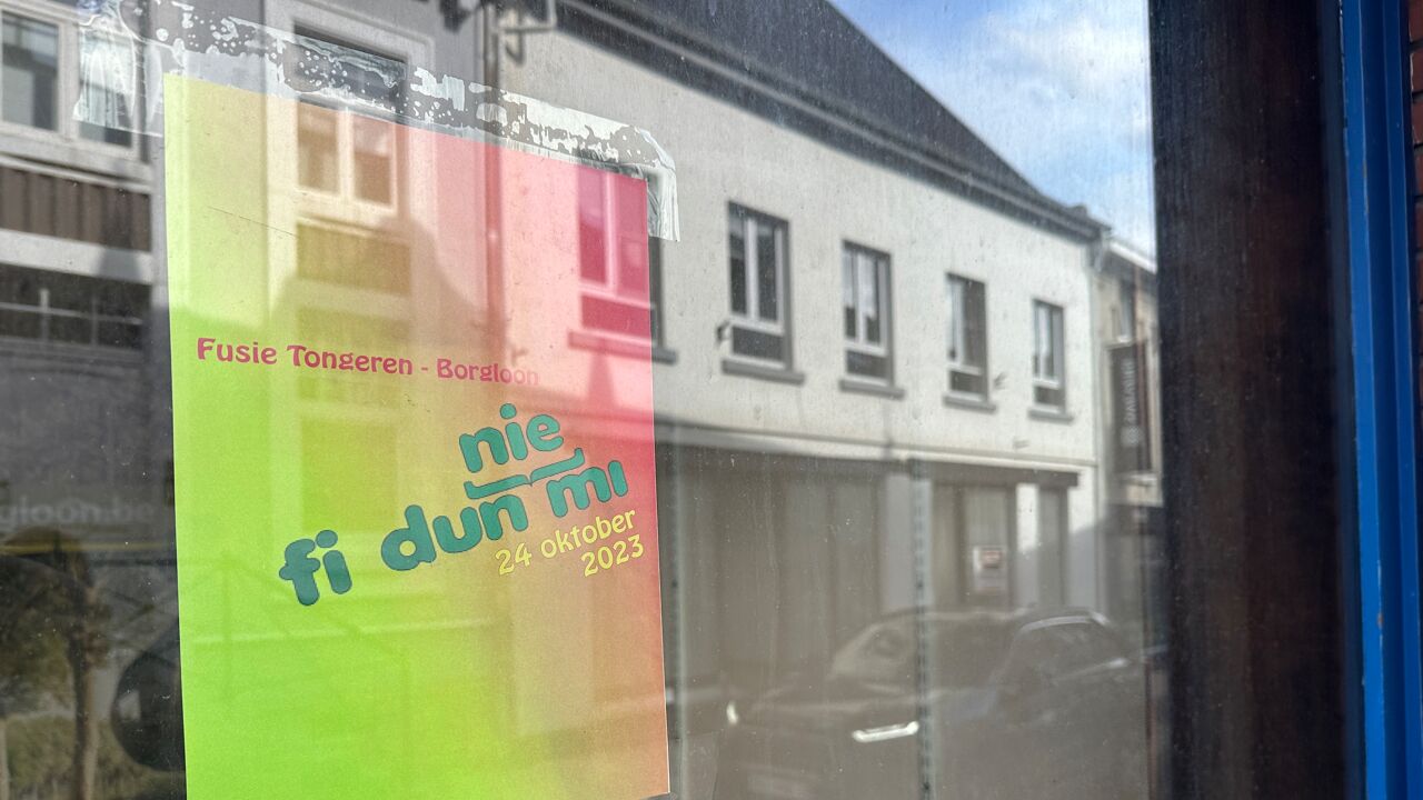Des affiches ont apparu à Borgloon, contre le projet de fusion Des affiches ont apparu à Borgloon, contre le projet de fusion