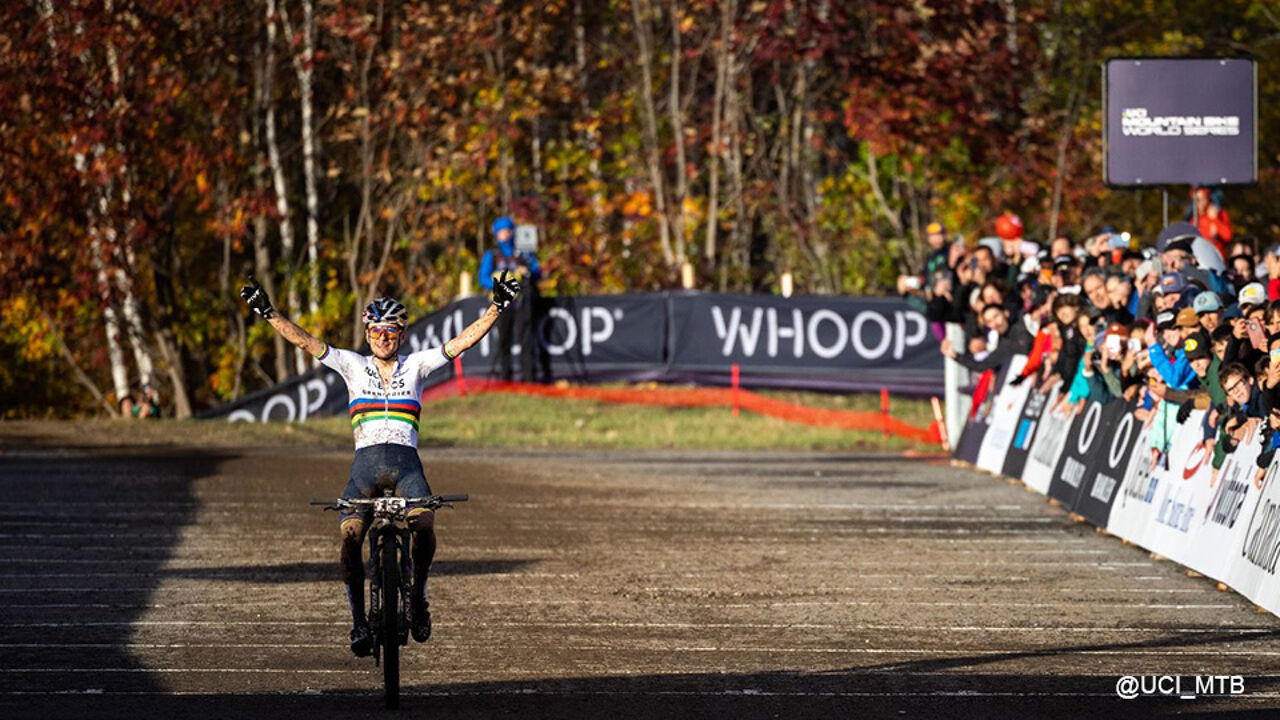 Tom Pidcock Triomfeert In Mont Saint Anne Nino Schurter Steekt 9e