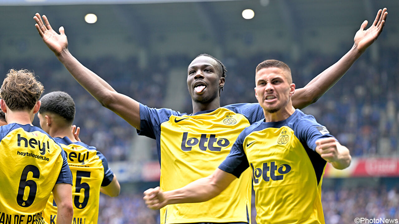 Union player celebrating a goal against Genk