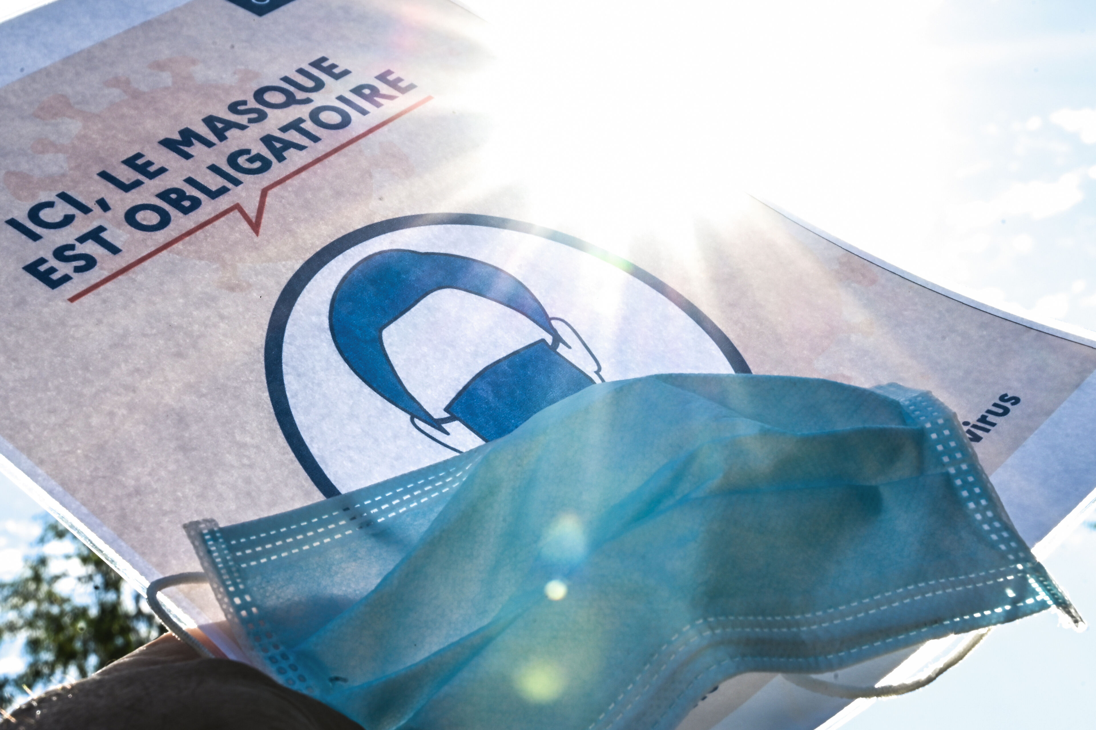 Wat moet je doen om het dragen van een masker in de hitte draaglijk te