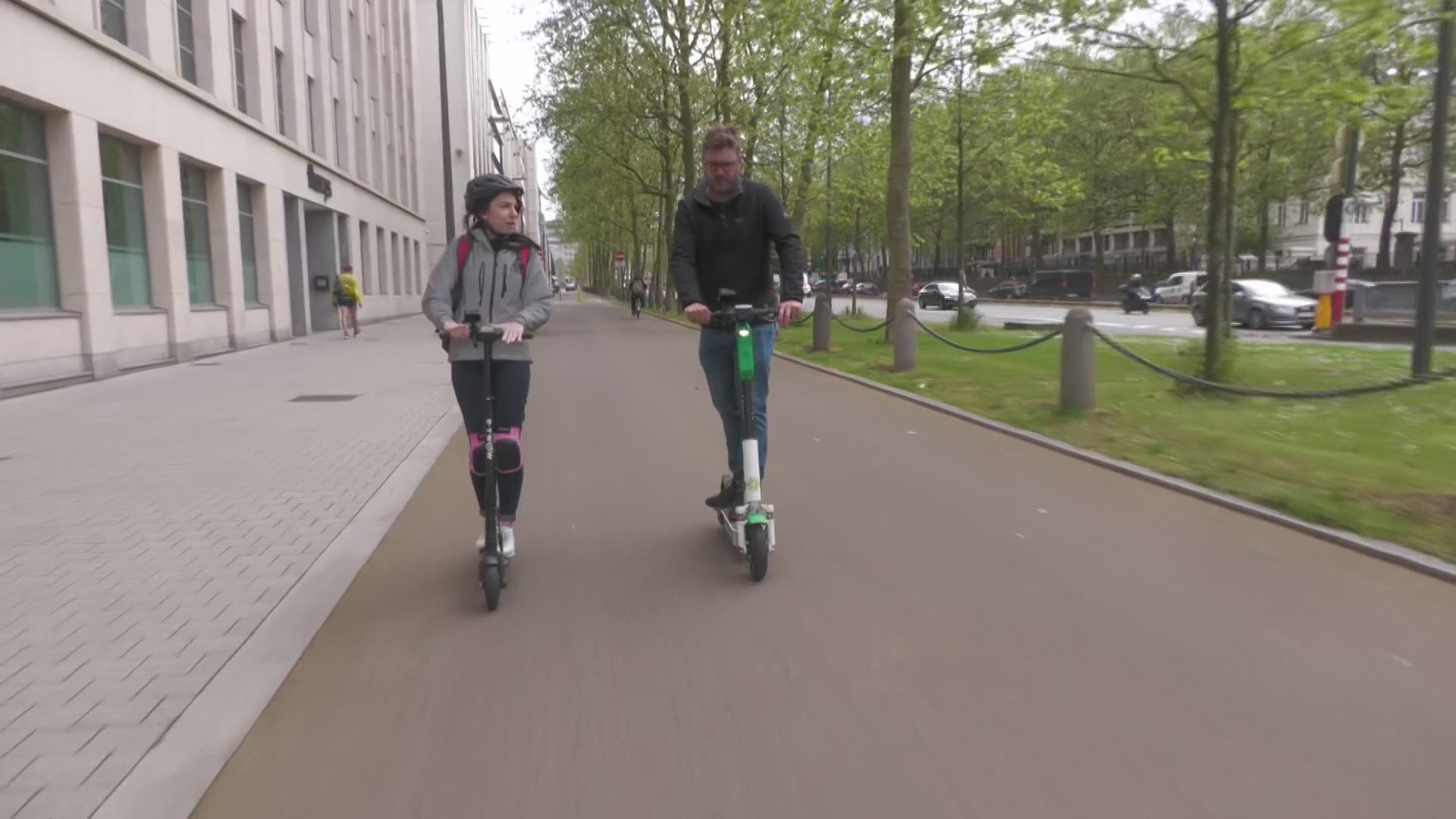 BEKIJK Hoe gevaarlijk zijn elektrische steps? VIAS BEKIJK Hoe gevaarlijk zijn elektrische steps? VIAS