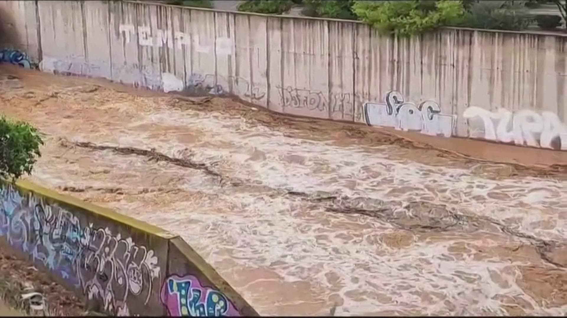 Uitzonderlijk Noodweer Teistert Spanje: Drie Doden, Hoogste Alarmniveau ...