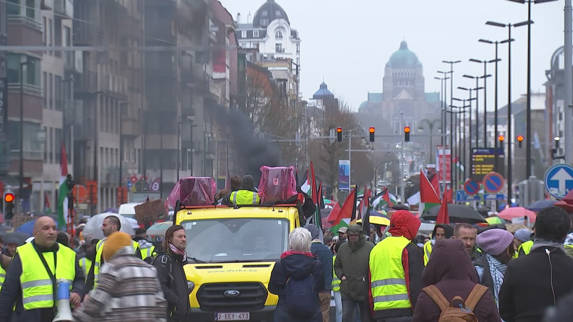 7.500 Manifestanten Op Straat In Brussel Voor Staakt-het-vuren In Gaza ...