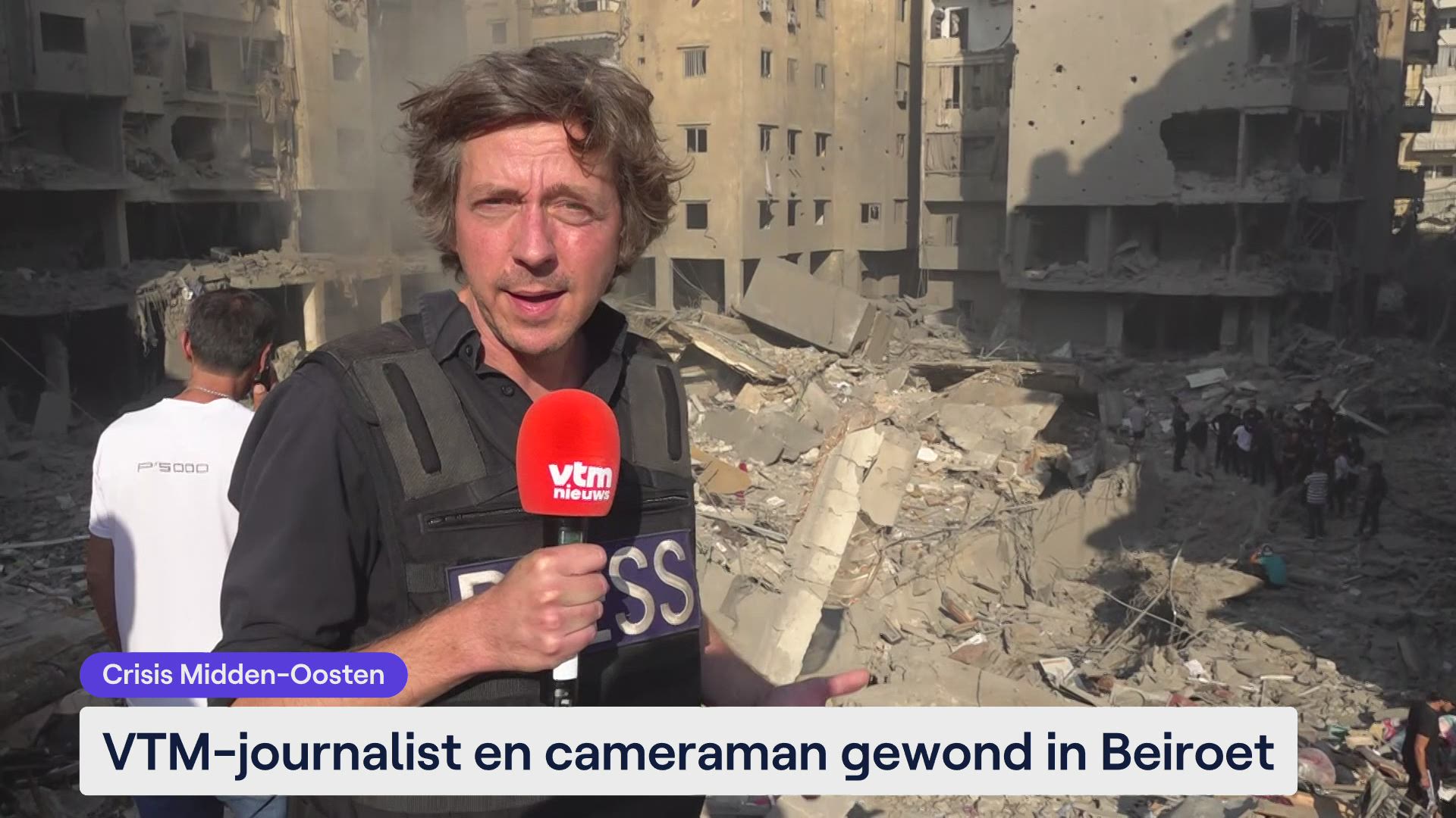 VTM Nieuwsjournalist Robin Ramaekers en cameraman hebben ziekenhuis
