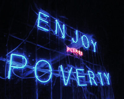 beeld uit Enjoy Poverty, 2008