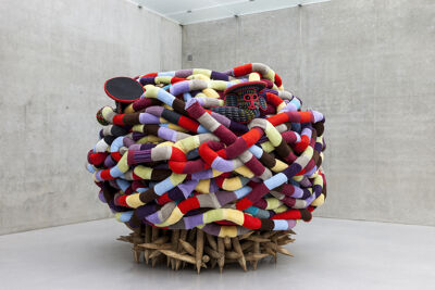 Pascale Marthine Tayou's tentoonstelling BOOMERANG kan je nog tot 20 september bezichtigen in BOZAR.
