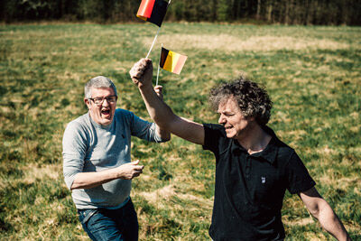 Jan Delvaux en Bobby Ewing halen alles nog eens uit de kast op Belpop Bonanza Royale.
