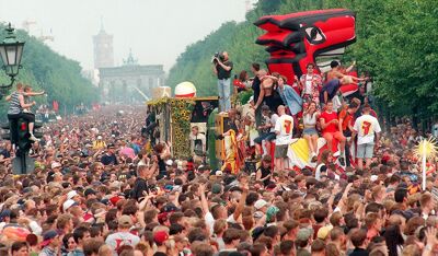 In 1996 trok de Love Parade in Berlijn zo'n 600.000 bezoekers.