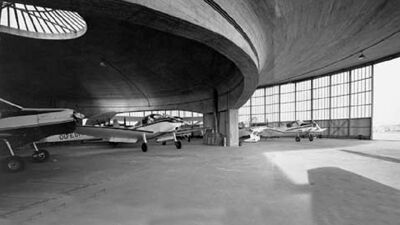 Aircraft hangars van Grimbergen