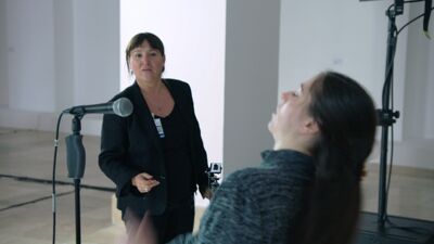 Ann Van den Broek tijdens een repetitie