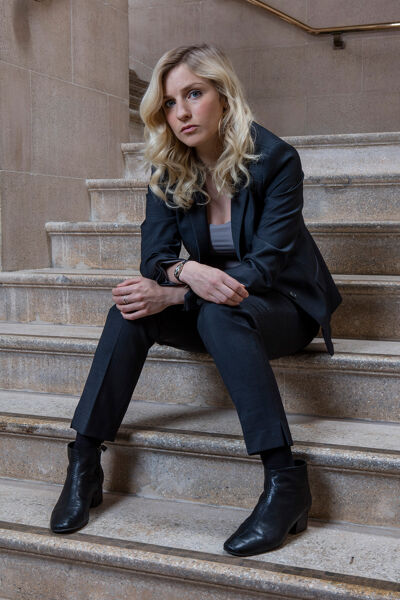Faye Marsay als DS Katherine Stevens