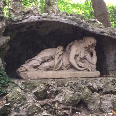 Beeld van Maria-Magdalena