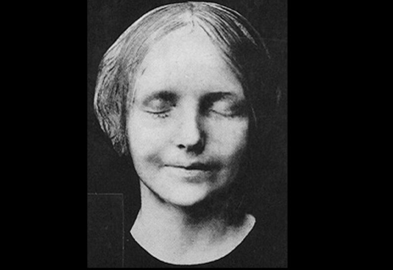 "L'inconnue de la Seine", rond wiens dodenmasker in het fin de siècle een ware hype ontstond in artistieke middens.