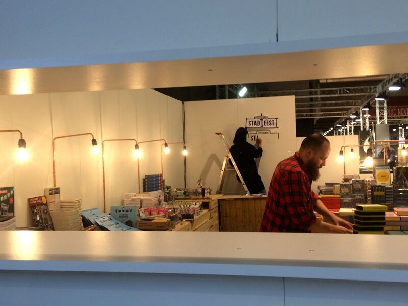De mini-stand van Boekhandel Stad Leest.