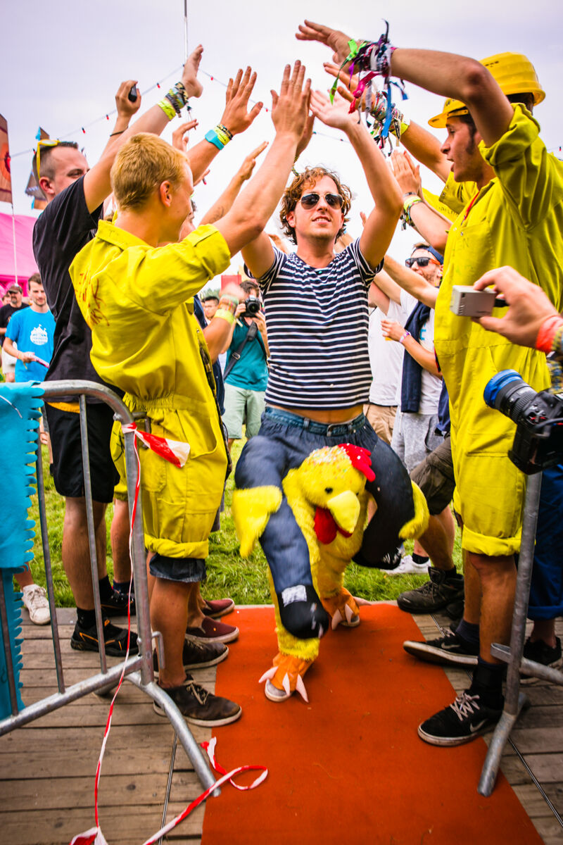 Fans raken Jelle aan