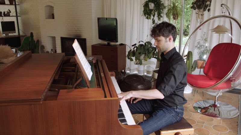 Thomas oefent