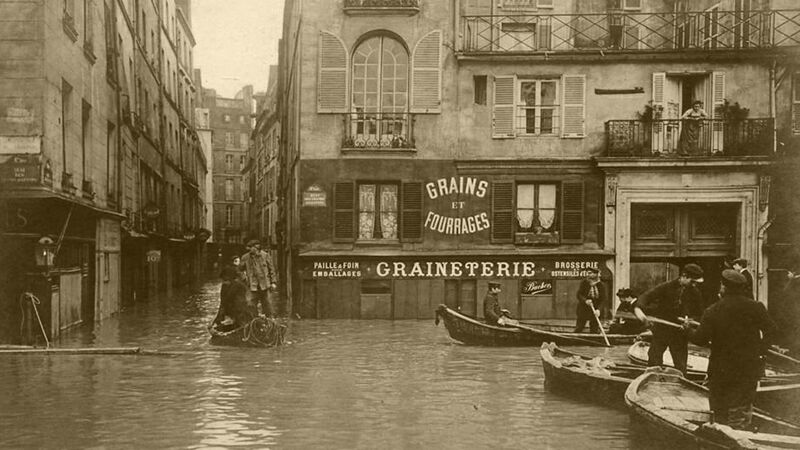Verkeer in de Quai des Grands-Augustins