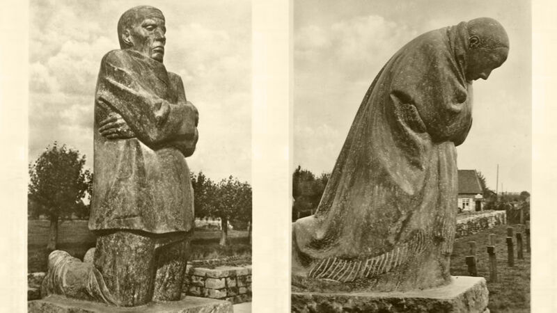 Oude foto van de beelden op Friedhof Roggeveld, Esen