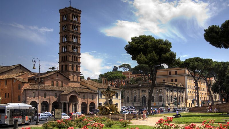Santa Maria in Cosmedin, Rome, waar de relieken van Valentijn worden bewaard