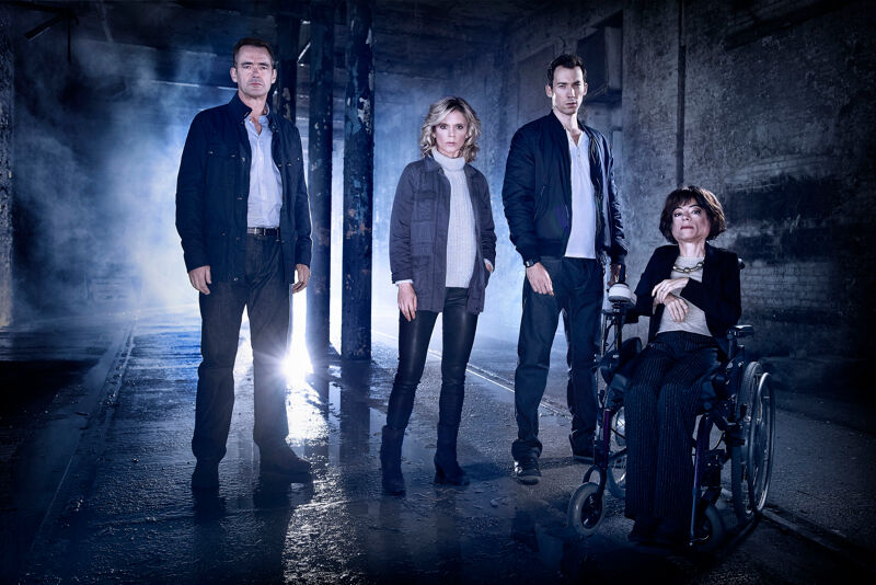 Van links naar rechts: Richard Lintern, Emilia Fox, David Caves en Liz Carr