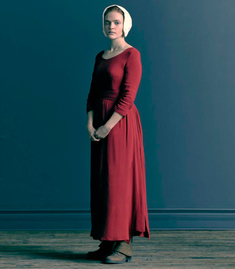 Handmaid in rood gewaad en witte muts