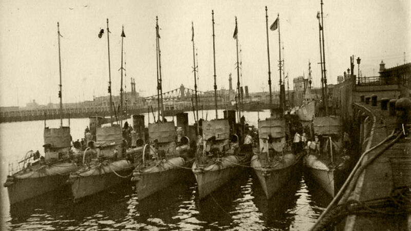 Duitse torpedoboten aan de kaai in Oostende