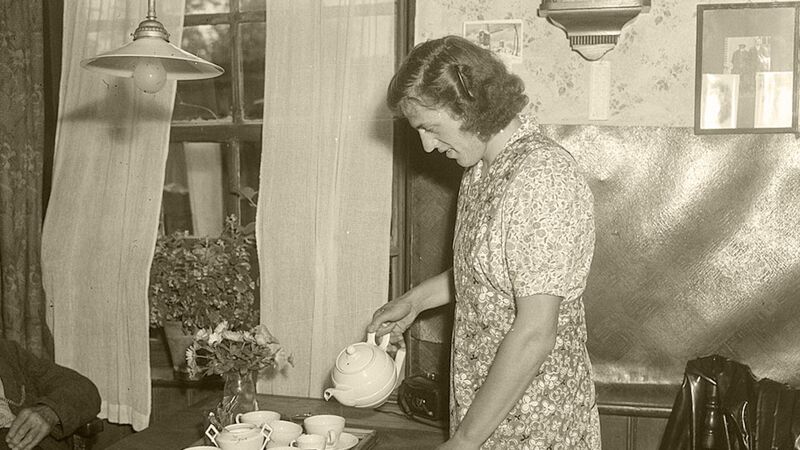 Foekje in het huishouden, kort voor haar definitieve schorsing (juli 1950)
