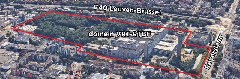 Luchtfoto van de VRT-RTBF aan de Reyerslaan. Op het hele domein liggen minstens 58 vossenburchten
