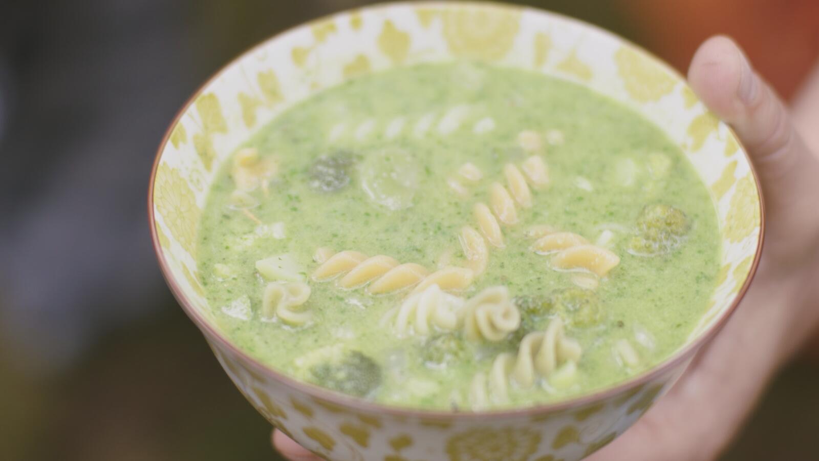 Fonkelnieuw Minestrone van zomergroenten en pesto | Dagelijkse kost VI-12