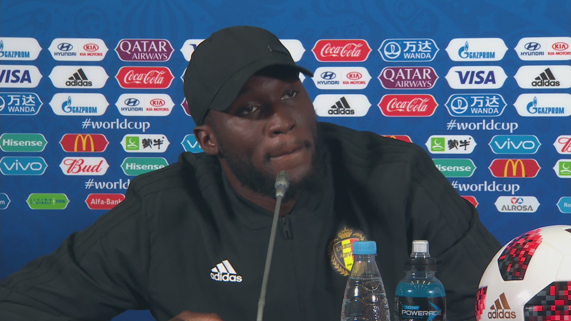 Bekijk de volledige persconferentie met Romelu Lukaku ...