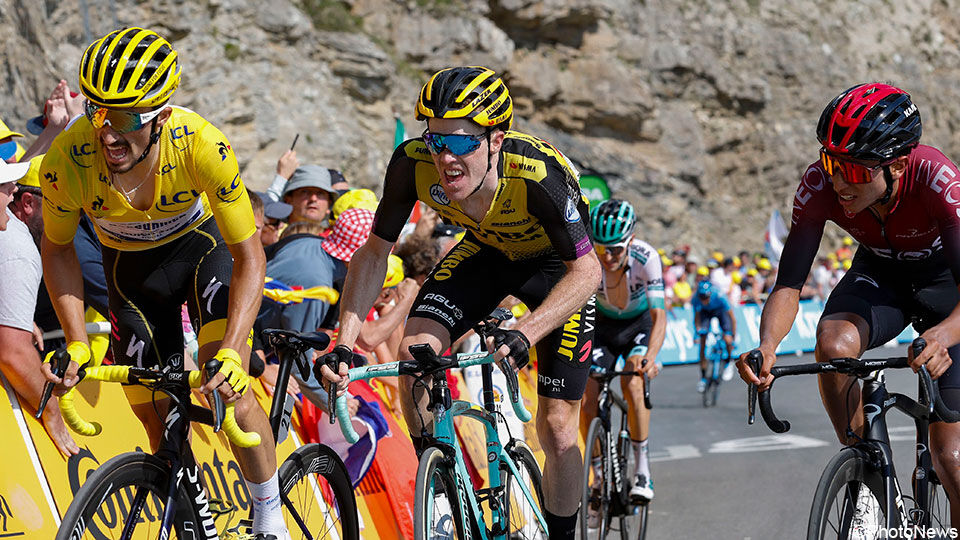 Herbekijk de laatste kilometer op de Tourmalet ...