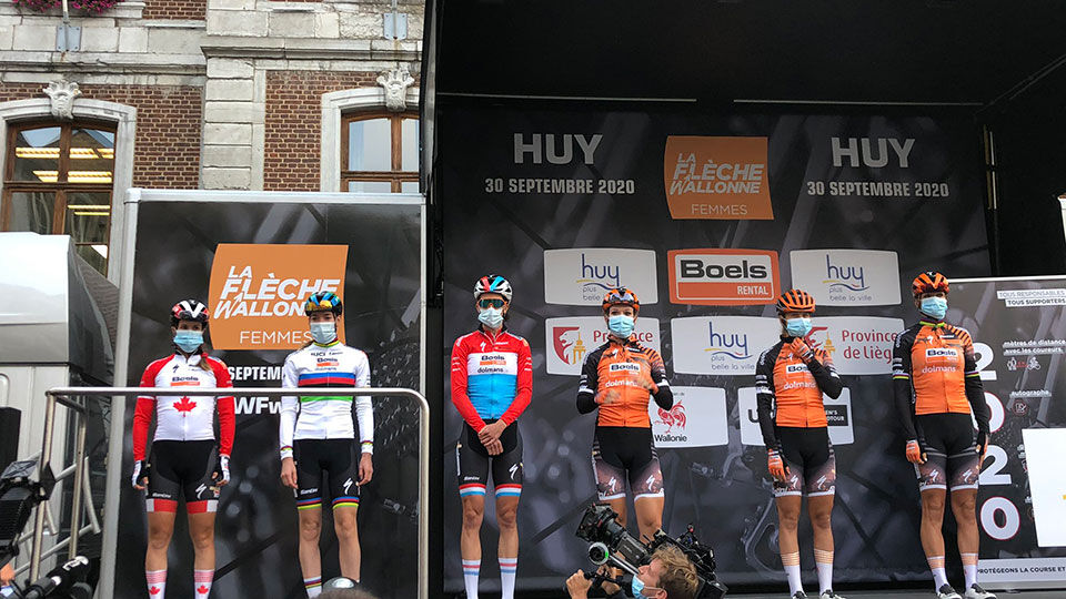 Top favorite Van der Breggen is driving everyone weary on Muur van Hui |  Walloon Arrow (women) 2020