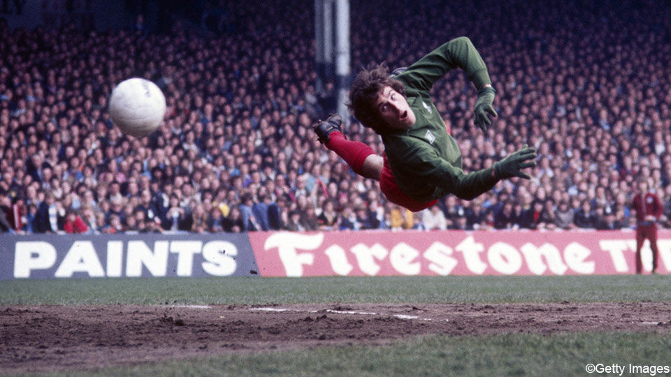 Legendary Liverpool goalkeeper Ray Clemence (72) has passed away |  Premier League