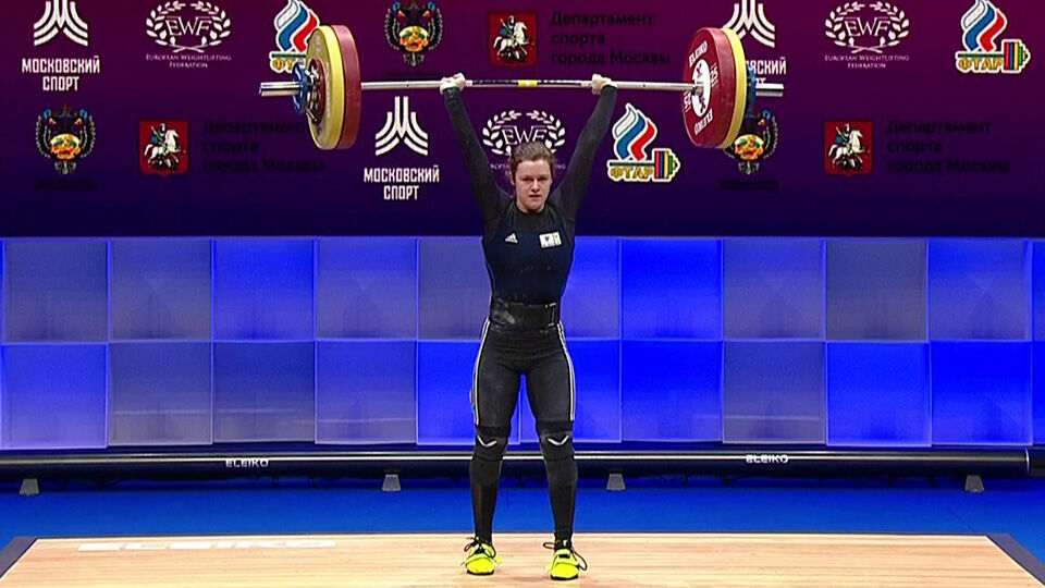 Nina Sterckx mag bronzen medaille in de lucht steken op EK | Gewichtheffen | sporza