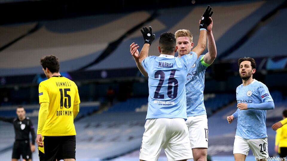 LIVE: De Bruyne deelt hoofdrol met scheids in City ...