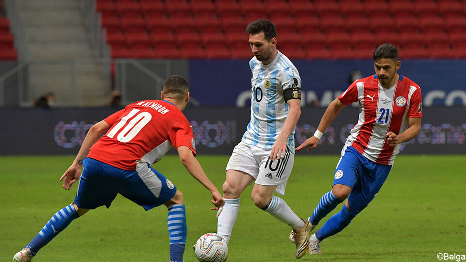 Messi helpt Argentinië in recordmatch naar kwartfinale ...