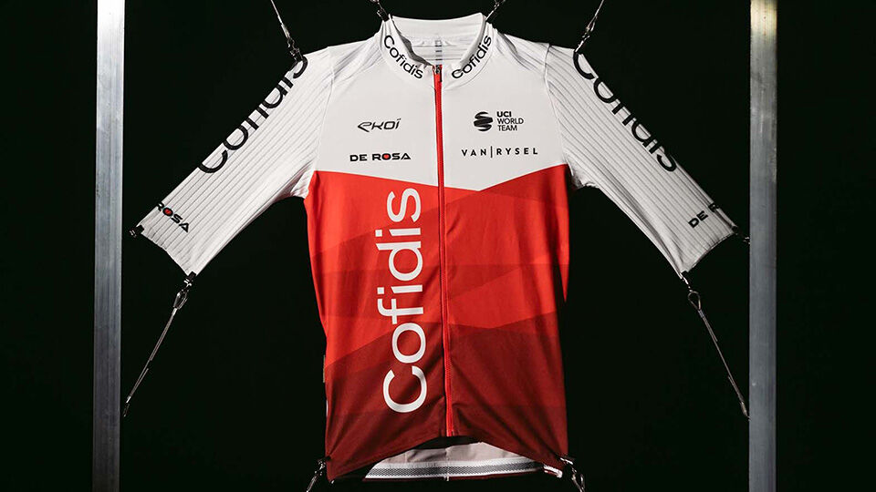 Dit zijn de truitjes van de WorldTour-ploegen in 2022: Cofidis draait rood  en wit om | wielrennen | sporza