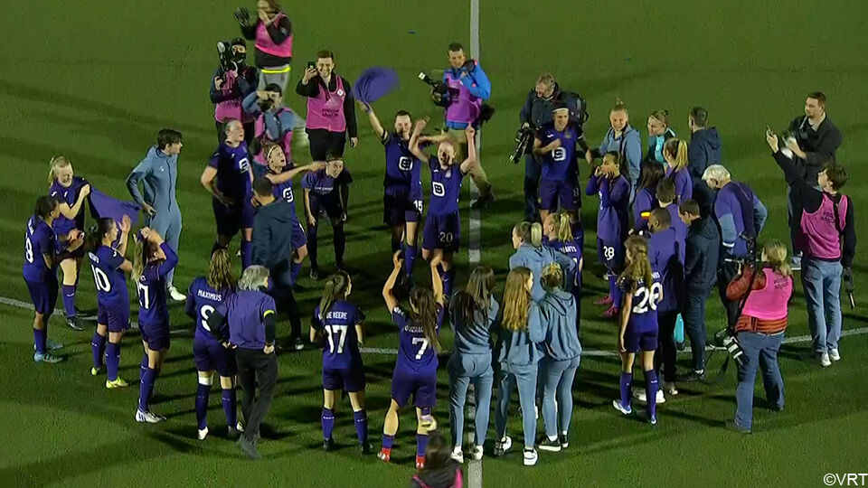 Женщины «Андерлехта» празднуют свой пятый национальный титул в Логове Льва |  Счет Премьер-лиги 2021/2022