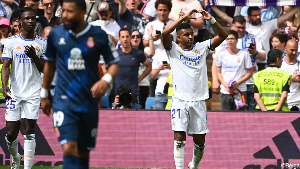 WATCH: Real Madrid crown themselves as Spanish national champions for 35th time after a smooth win against Espanyol |  LaLiga Santander 2021/2022