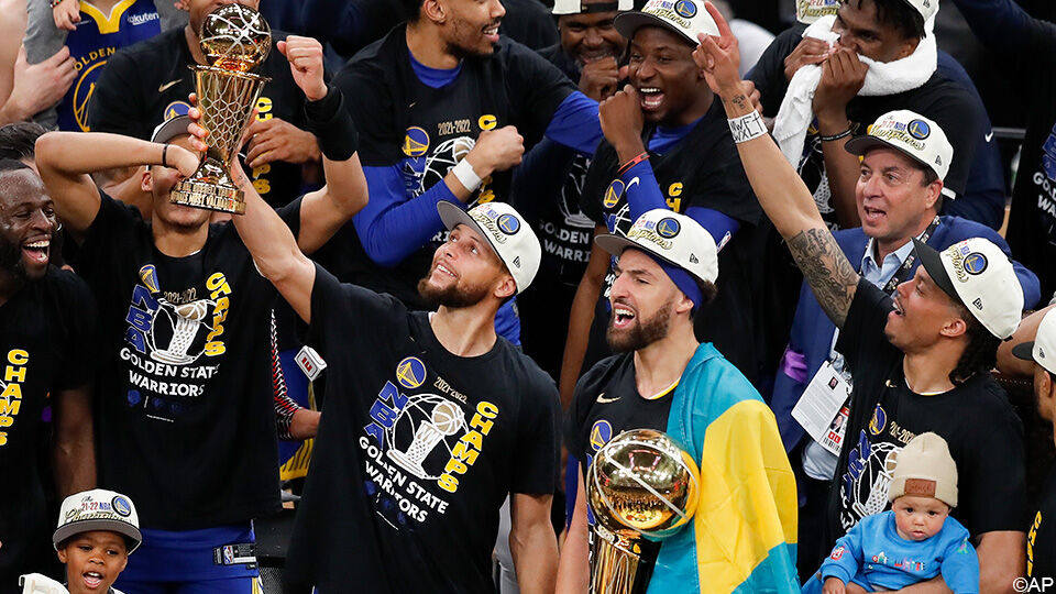 MVB Curry guida Golden State al quarto titolo NBA in 8 anni: Boston perde 3 partite di fila |  NBA