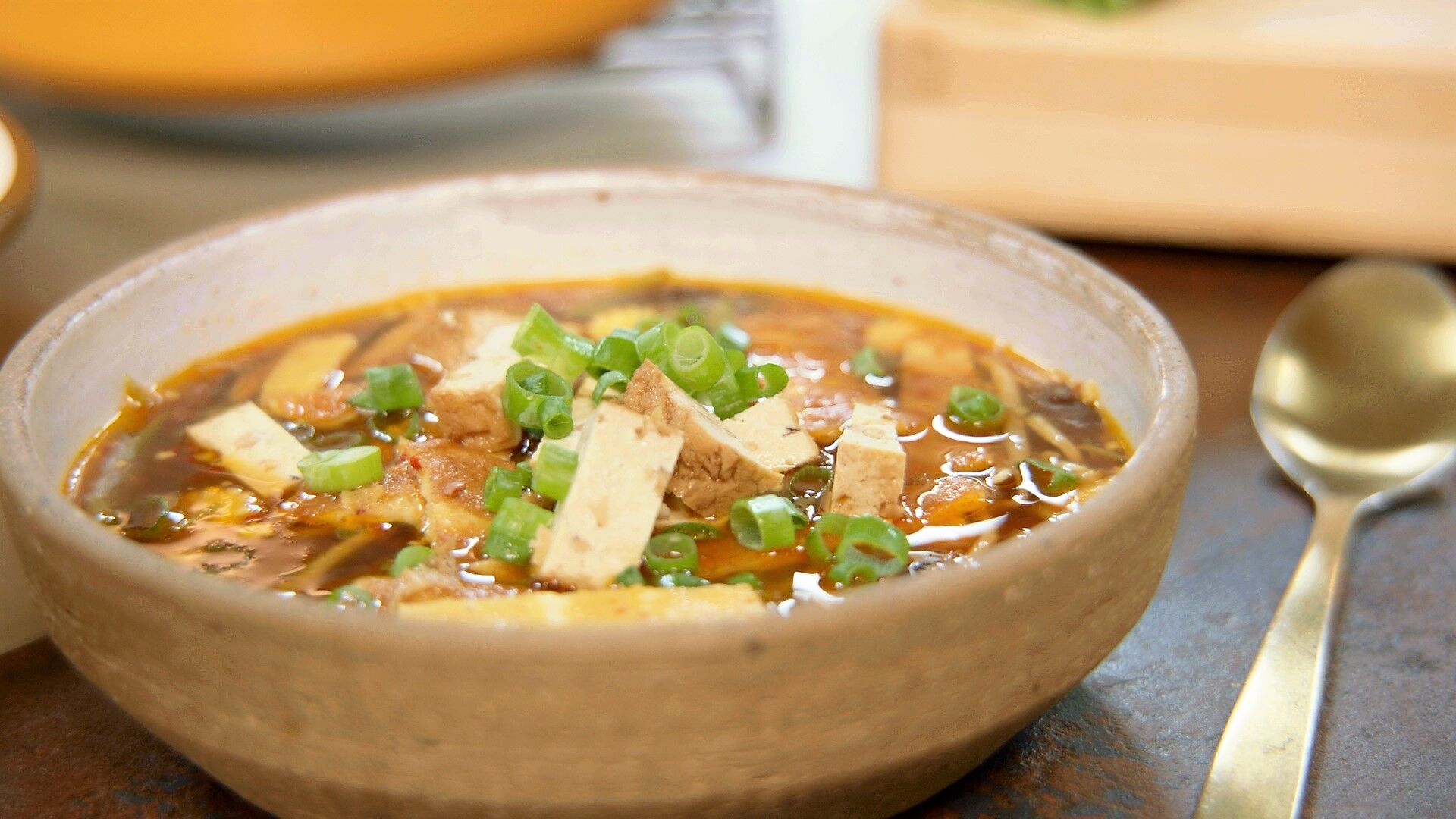 Chinese hot and sour soep-image