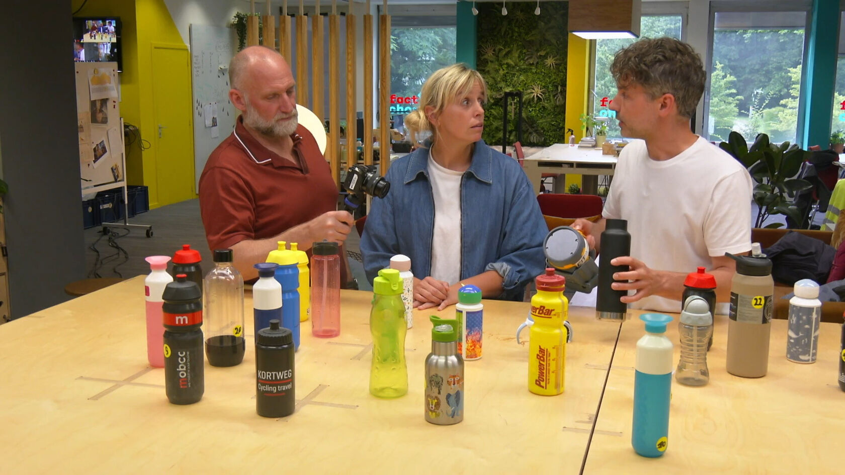 Factcheckers - dinsdag 4 maart 2025 om 06:00 | VRT MAX