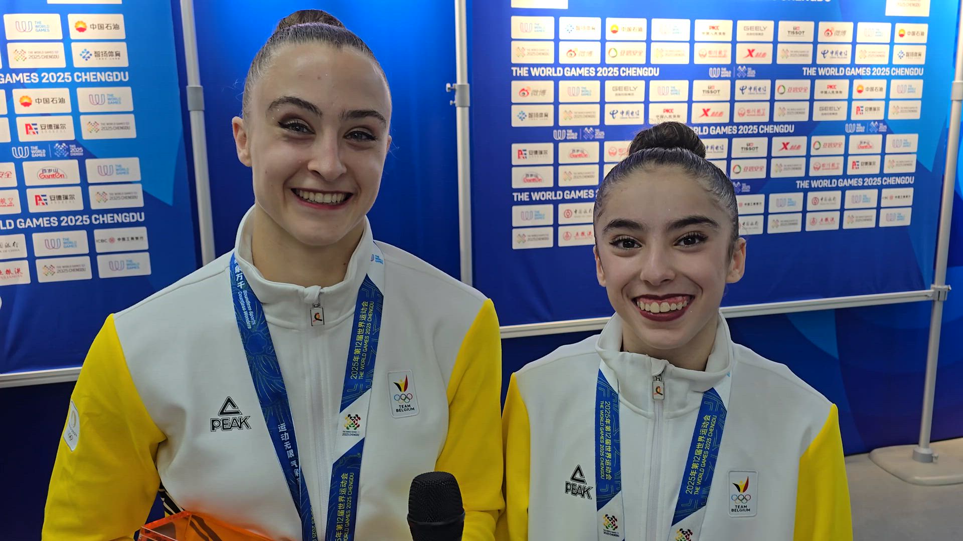 A throng eager for more