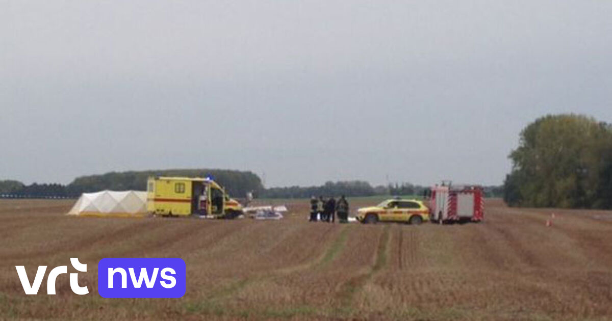 Gevaarlijk Manoeuvre Oorzaak Vliegtuigcrash Met Parachutisten | VRT NWS ...