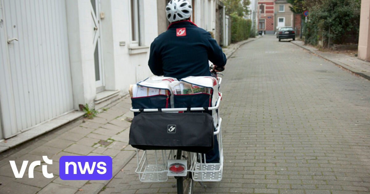 Postman dumps mail in Tervuren wood