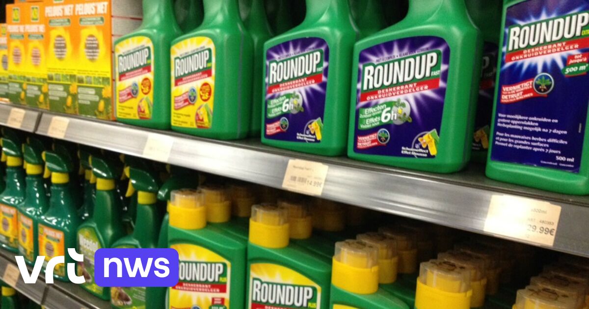 Monsanto must pay €2 billion to an American man who blames cancer on the use of the herbicide Roundup