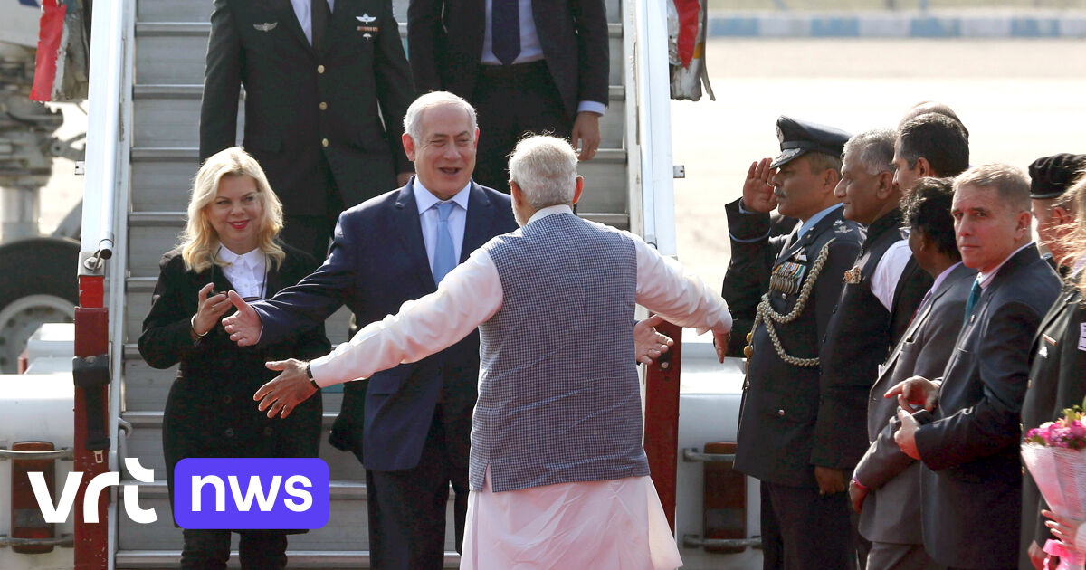 India Rolt India rolt de rode loper uit voor de Israëlische premier Benjamin ...