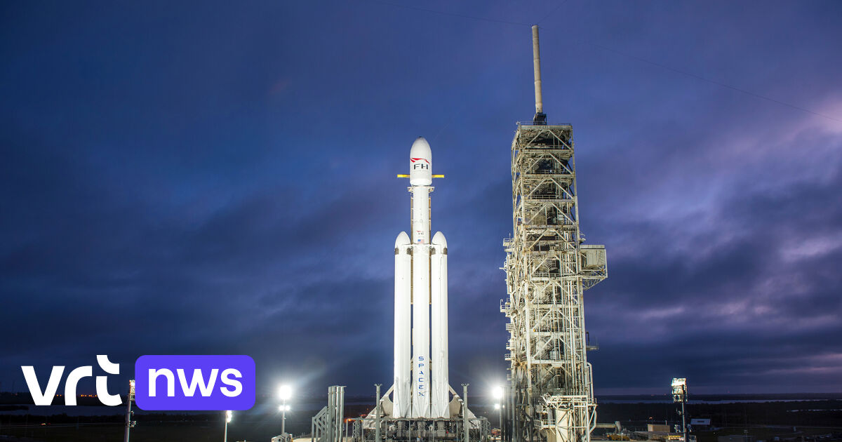 Volg Live Lancering Krachtige Raket Falcon Heavy Met Tesla Aan Boord