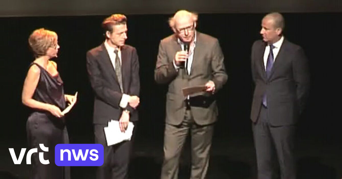 Oek de Jong wint Gouden Boekenuil met "Pier en oceaan" | VRT NWS: nieuws